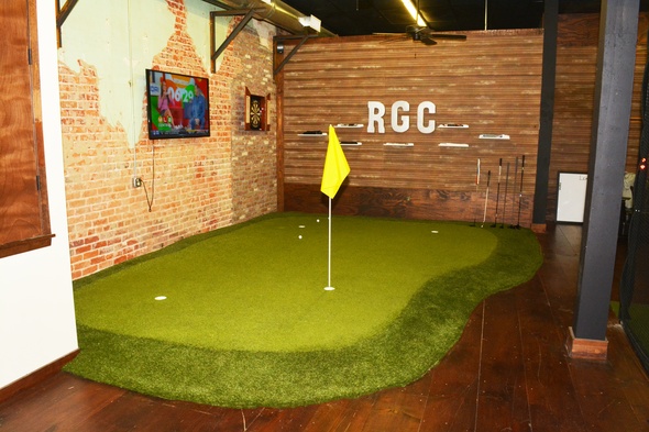 Atlanta Indoor Putting Green